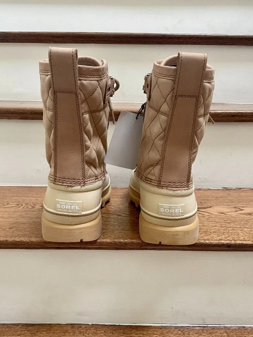 NWT Sorel Caribou Royal Boot in Beige, size 8 (no box)